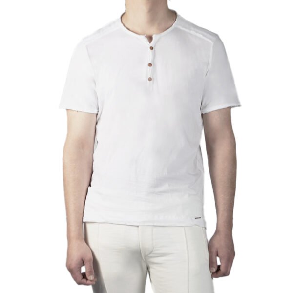 REMERA BOTONES BLANCA M#03